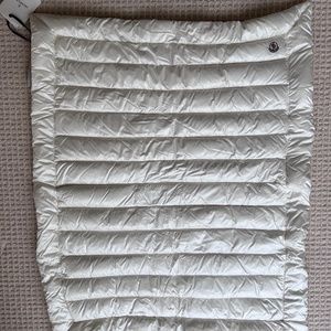 MONCLER CREAM DOWN PADDED BABY BLANKET